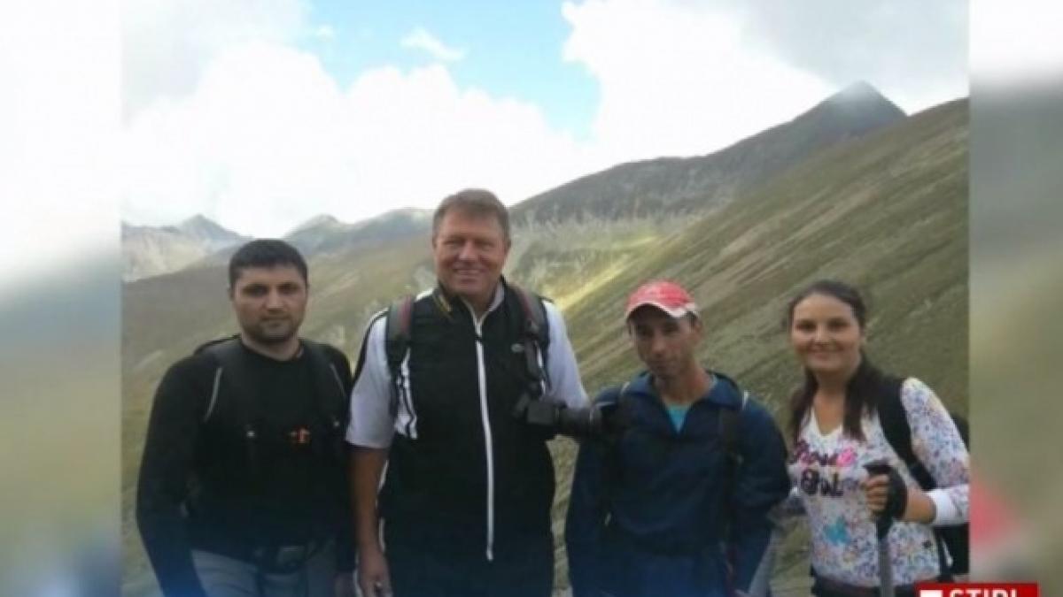 Președintele Klaus Iohannis a urcat pe cel mai înalt vârf din România 