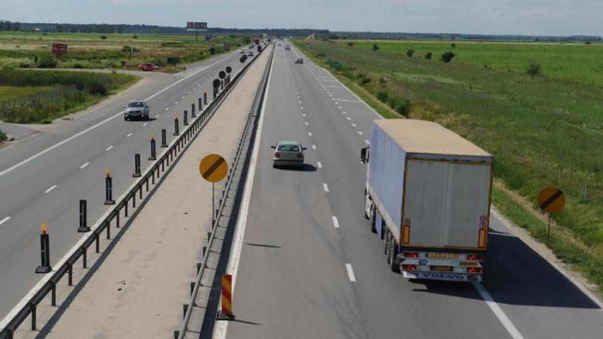 Şofer depistat de radar în timp ce conducea cu 232 km/h pe A3
