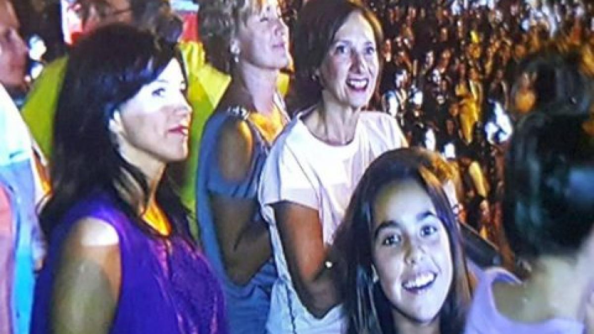 video carmen iohannis a dansat pe melodiile lui smiley si ale trupei voltaj la media music awards