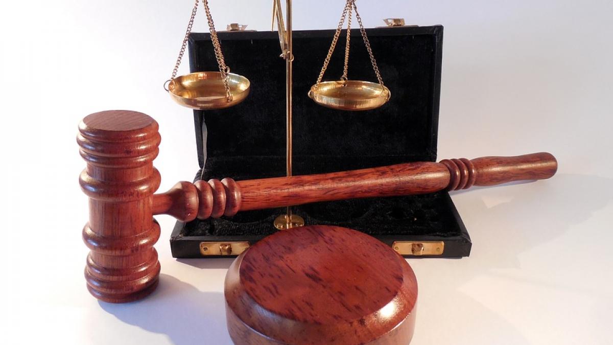 Guvernul a suplimentat numărul de posturi pentru judecători şi grefieri