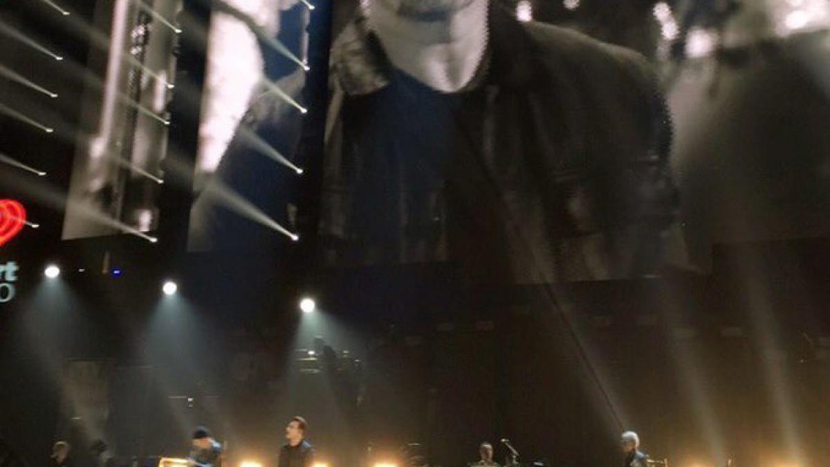video trupa u2 campanie impotriva lui donald trump in timpul concertului de la las vegas