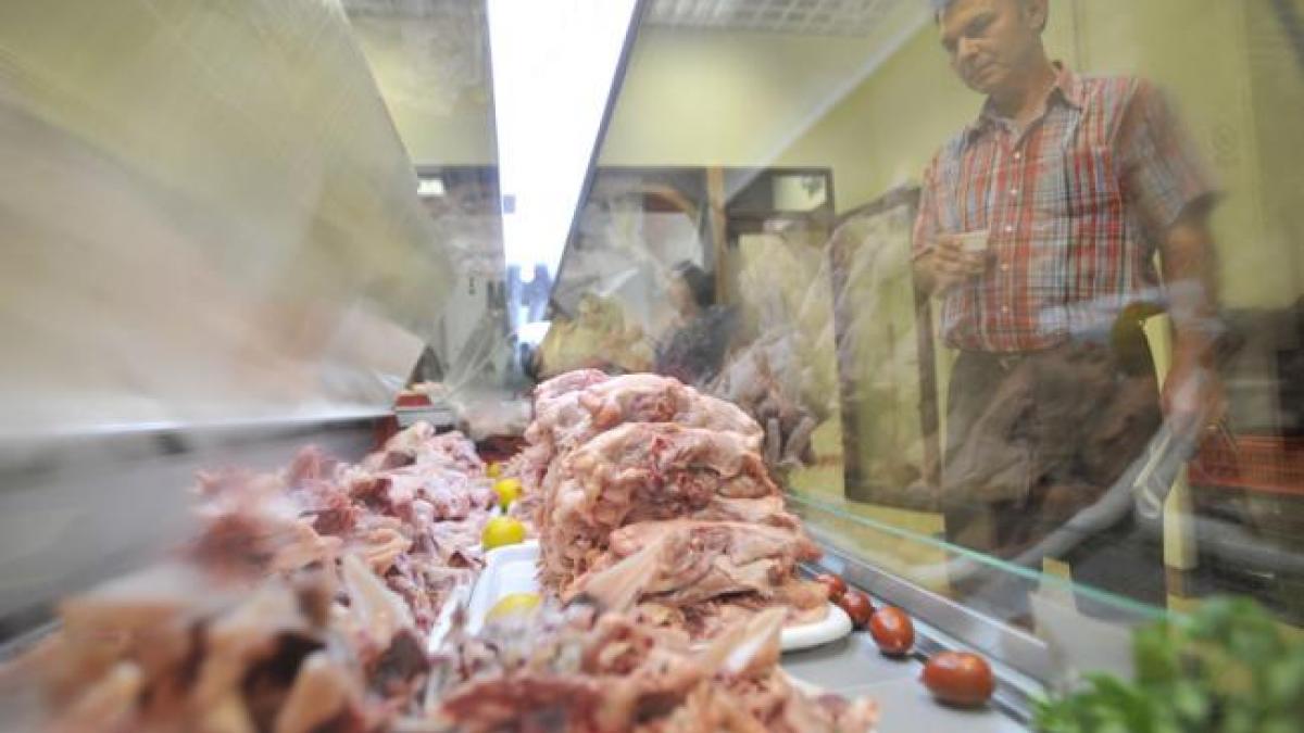 ANSVSA a descoperit bacterii E-coli în carnea tocată a restaurantelor din ţară