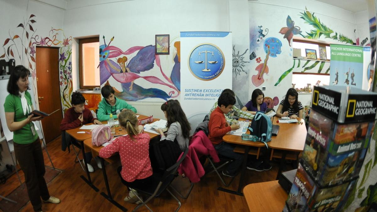 Prinde un loc în Clubul de Excelență - anul educațional 2016 – 2017