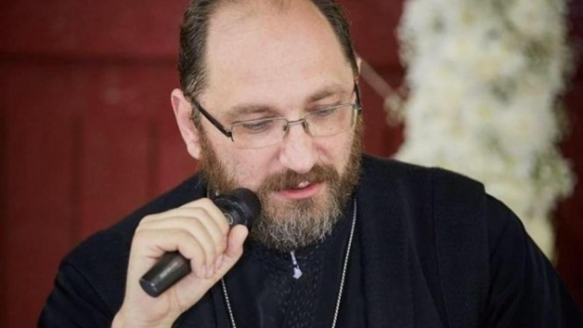 De ce merg mulți oameni la biserică în România? Răspunsul unui celebru preot