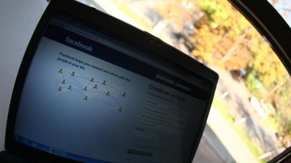 Facebook şi-a mărit familia de aplicaţii mobile cu "Events" 