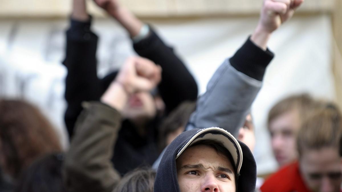 Studenţii, supăraţi pe Guvernul Cioloş