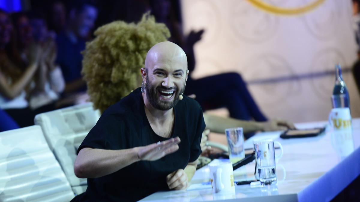 INCREDIBIL! Mihai Bendeac asistă la propria înmormântare la iUmor