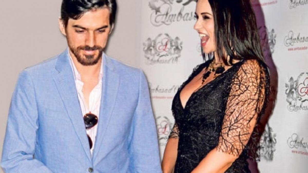 Andreea Marin anunţă pe Facebook că divorţează!