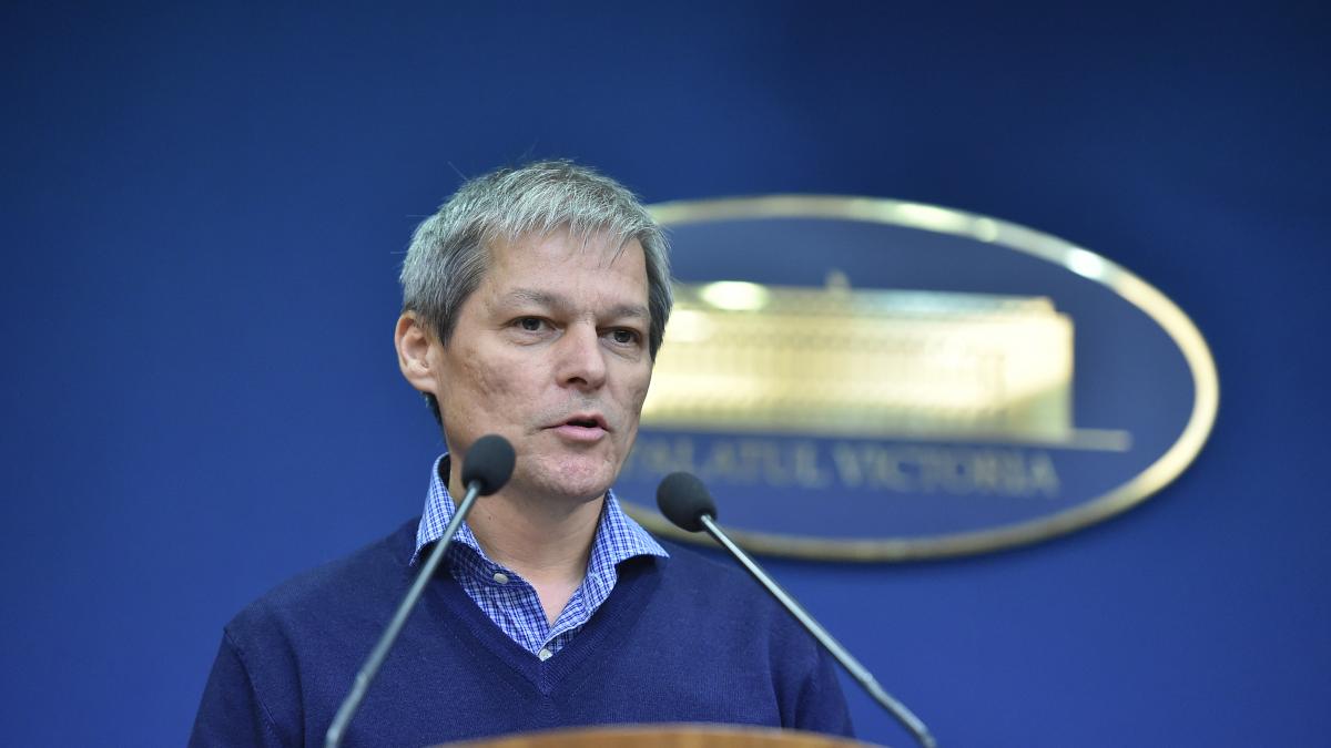 Dacian Cioloș primește salariu de la CE, în timp ce este premier al României