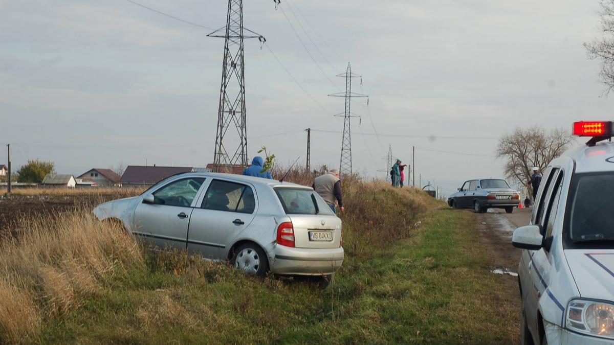 Accident în Vaslui. O mamă si două fetite au ajuns la spital