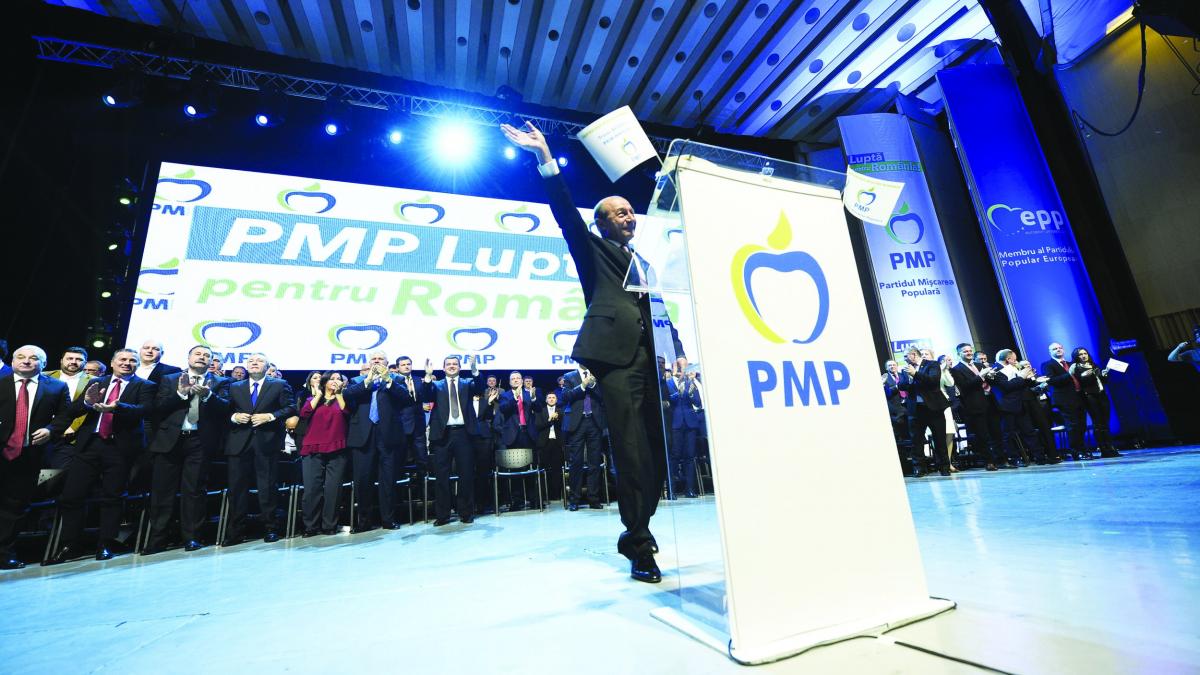 Băsescu şi UDMR, lăsaţi în off-side pentru guvernare