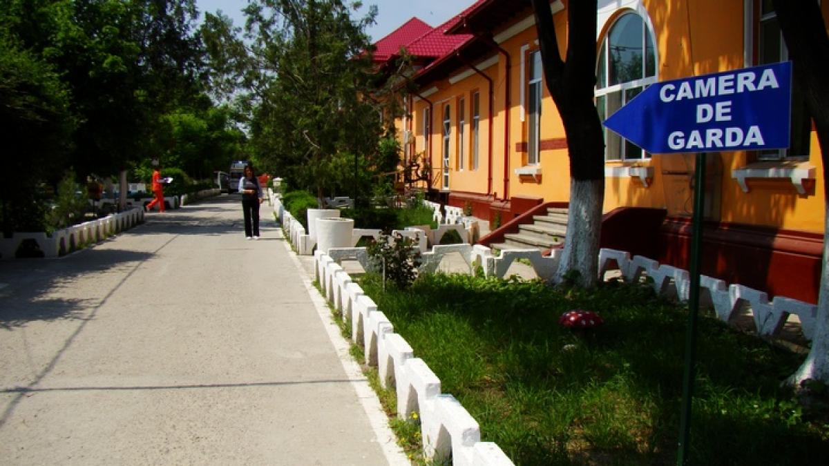 ALERTĂ! Un CRIMINAL extrem de PERICULOS a EVADAT din spitalul de psihiatrie din Săpoca