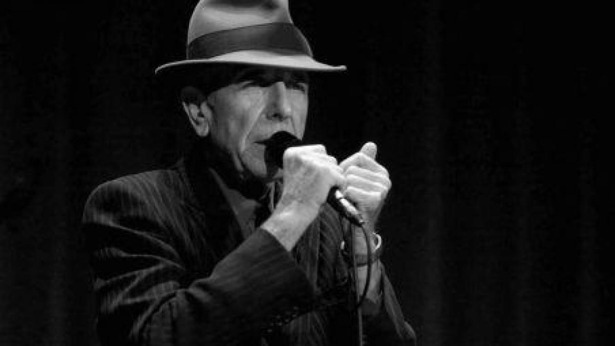 cum a murit leonard cohen artistul a fost ingropat alaturi de mama si de tatal sau