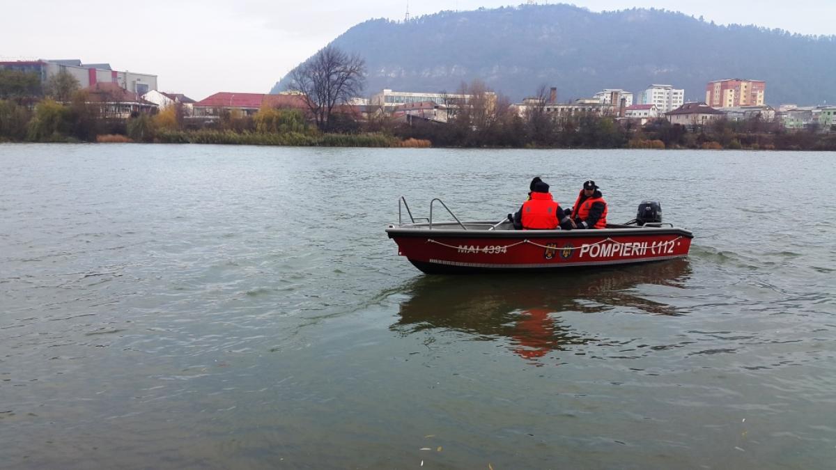 Neamţ: Un tânăr s-a aruncat de pe un pod în râul Bistriţa