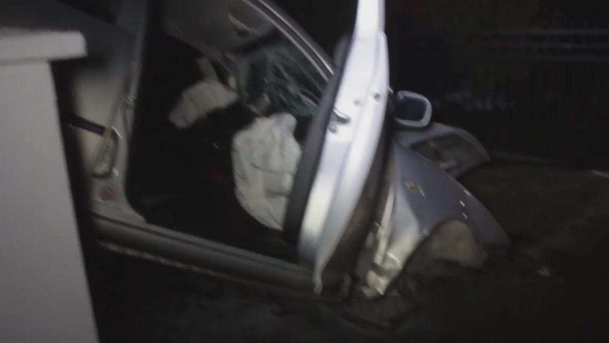 Accident grav în Bistrița: Trei tineri s-au izbit de două capuri de pod