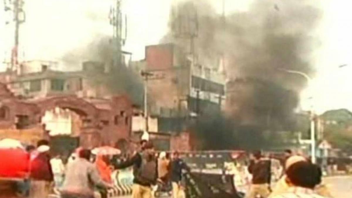 Explozie într-o moschee şiită din Afganistan: Peste 25 de morţi şi 35 de răniţi
