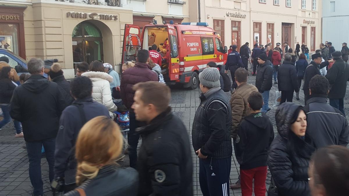 O femeie și-a înjunghiat fostul soț pe o stradă din centrul Sibiului