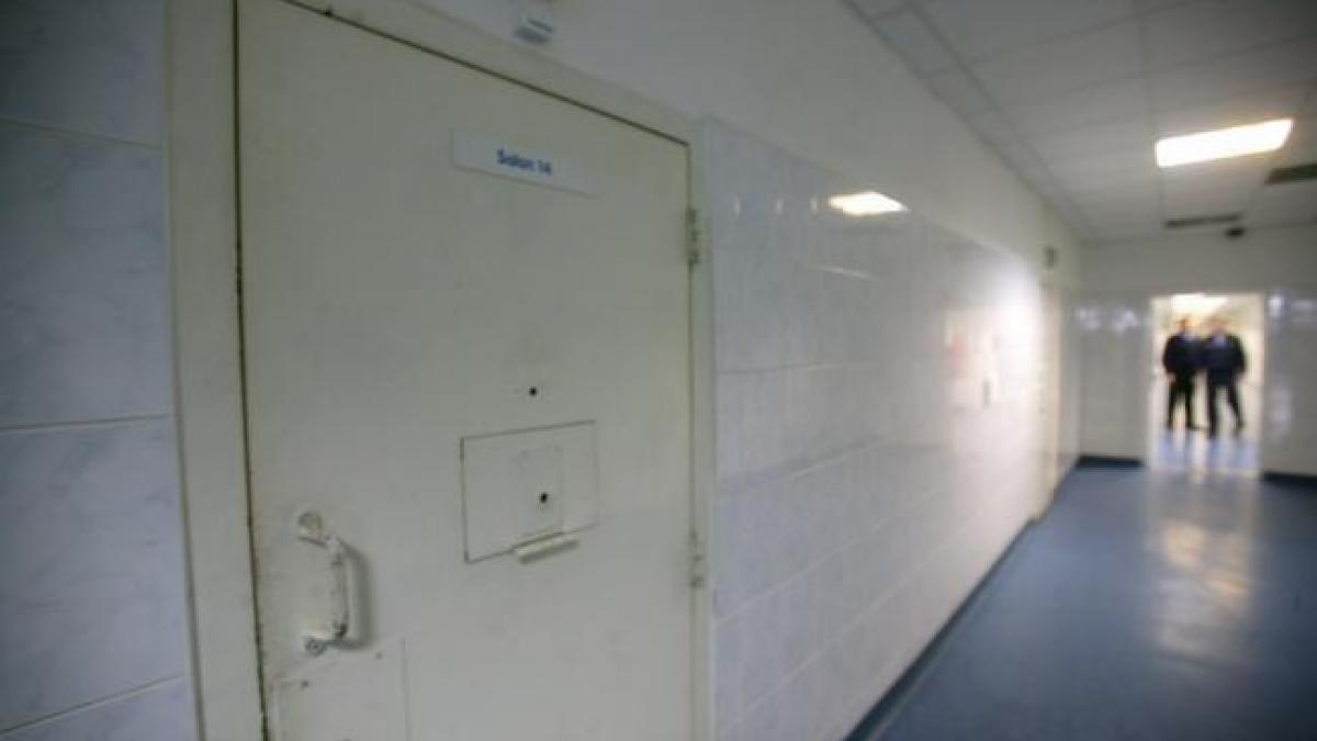 Un deţinut s-a sinucis în penitenciarul Oradea