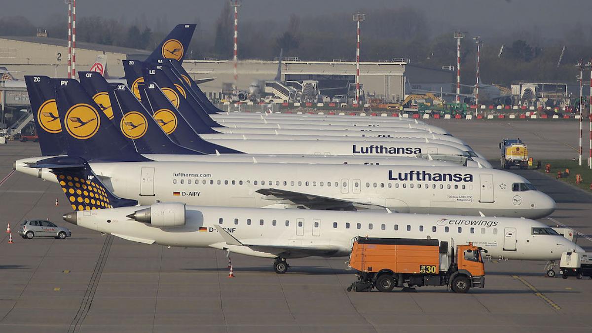 Greva de la Lufthansa continuă și sâmbătă; 30.000 de pasageri vor fi afectați