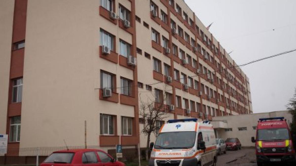 Anchetă epidemiologică în Prahova după ce 3 persoane au ajuns la spital cu botulism