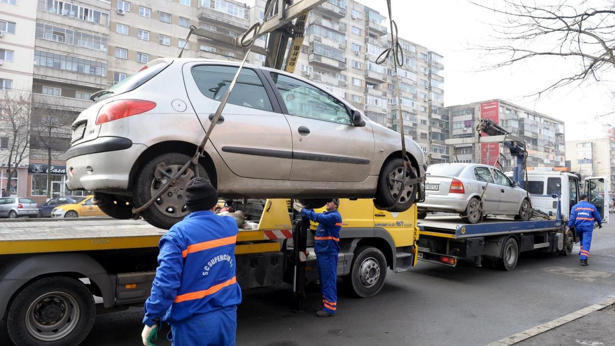 ATENȚIE! Maşinile parcate neregulamentar pot fi ridicate din nou