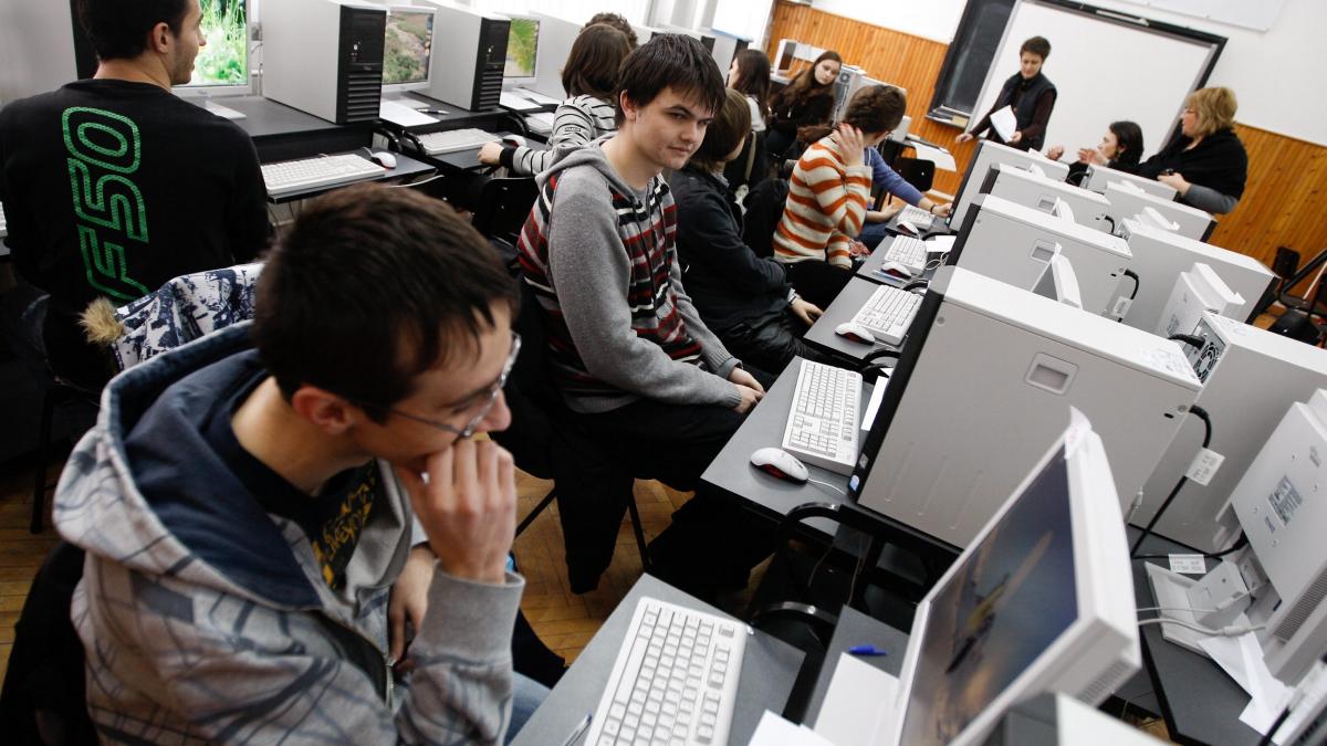 Sistemul de învăţământ a fost lovit de reformele incoerente