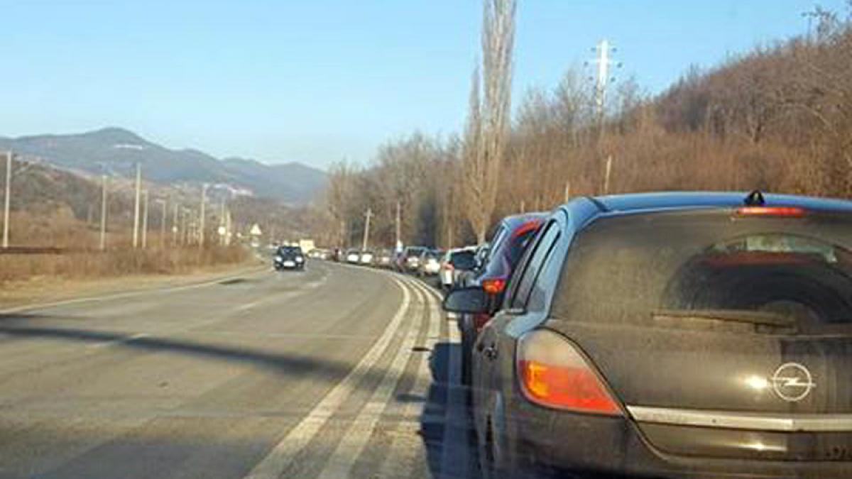 Accident rutier pe DN1 Ploiești -Brașov. Se circulă cu greutate pe o singură bandă