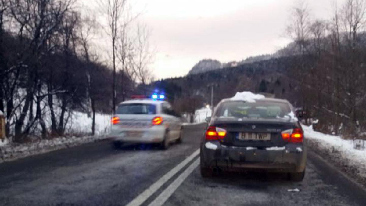 Accident rutier soldat cu şase victime, printre care doi copii, pe DN73 Braşov-Predeal