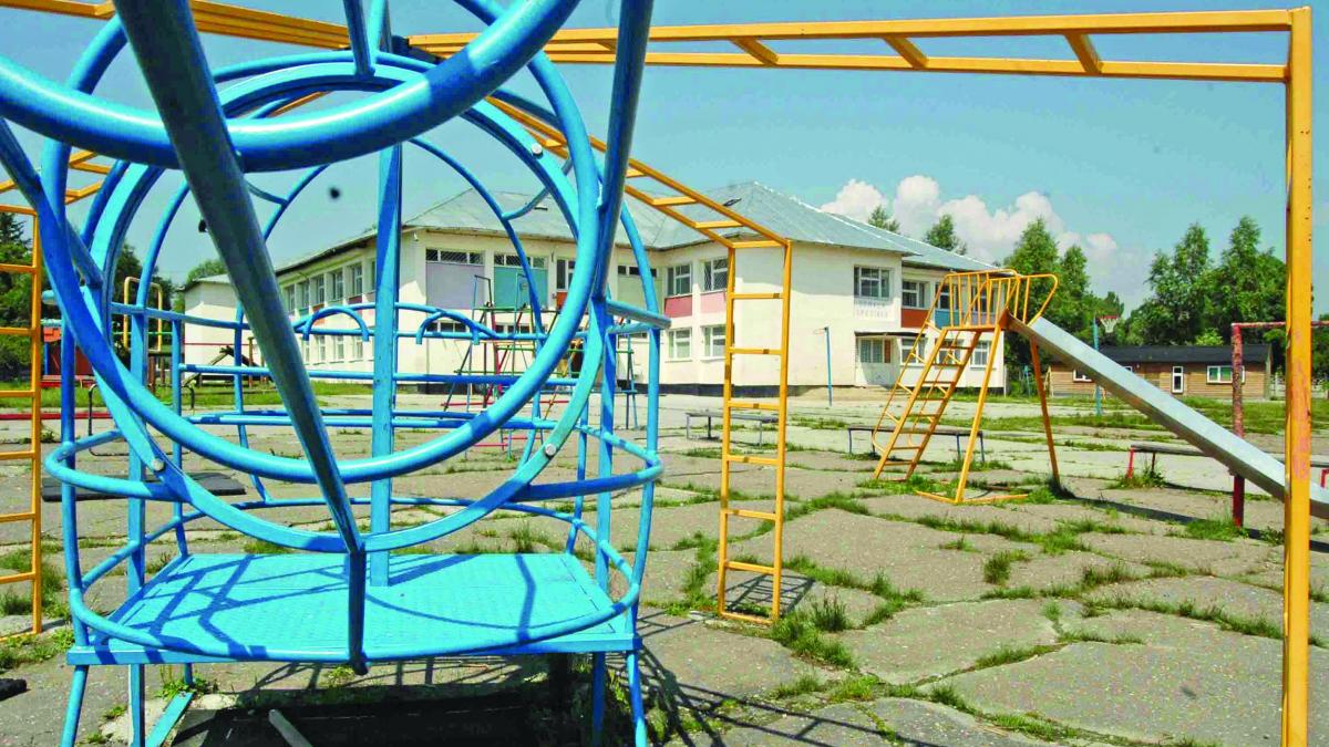 Copiii instituționalizați, la ruleta rusească a birocraților