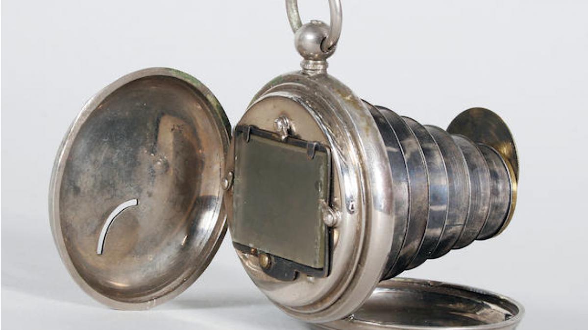 Gadget din 1886, cameră foto cât un ceas de buzunar