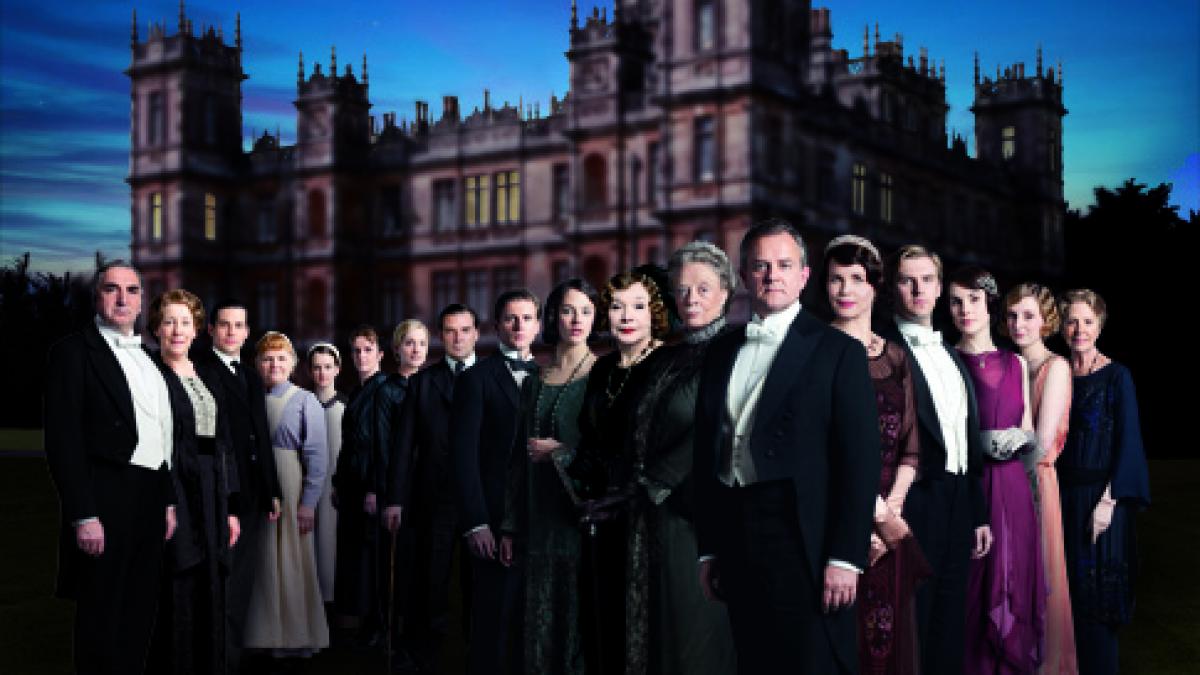 Happy Channel îi invită pe telespectatori la castel,  în serialul de epocă “Downtown Abbey”