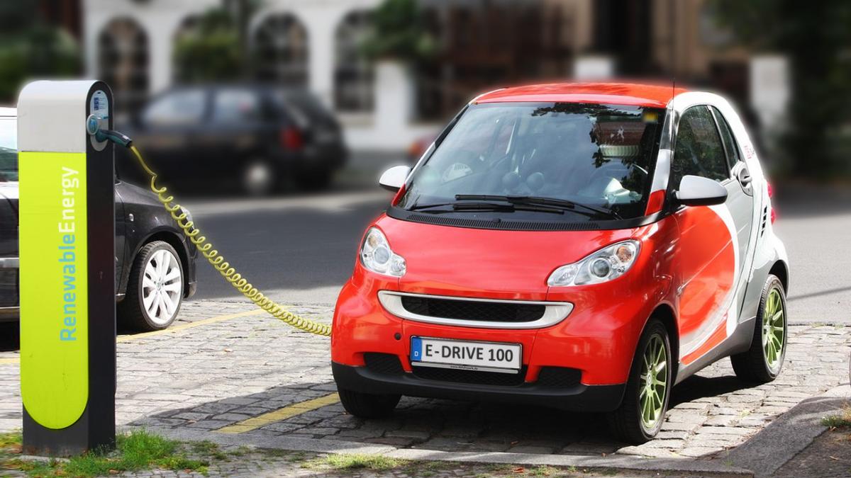  Maşinile electrice sau hibride pot fi încărcate în 30 de minute la prima staţie rapidă dedicată din Bucureşti