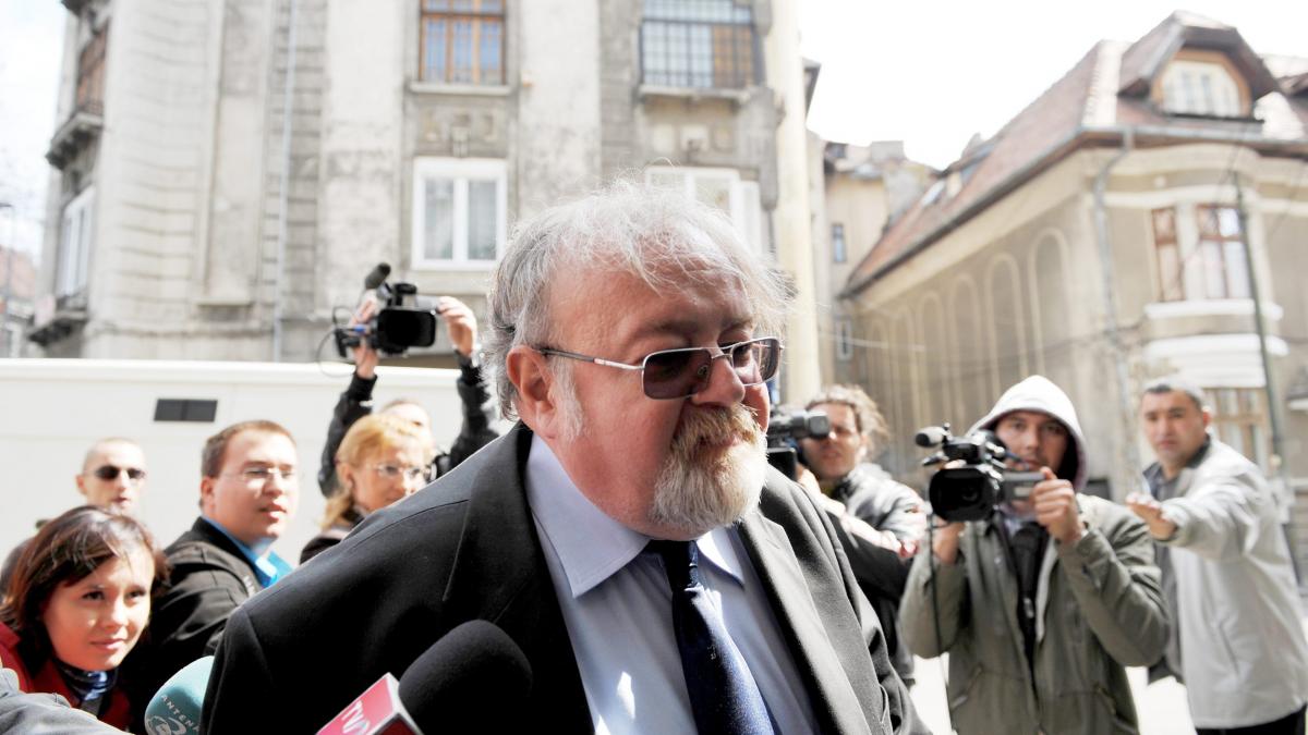 Magistrații Înaltei Curți fug de dosarul Costiniu