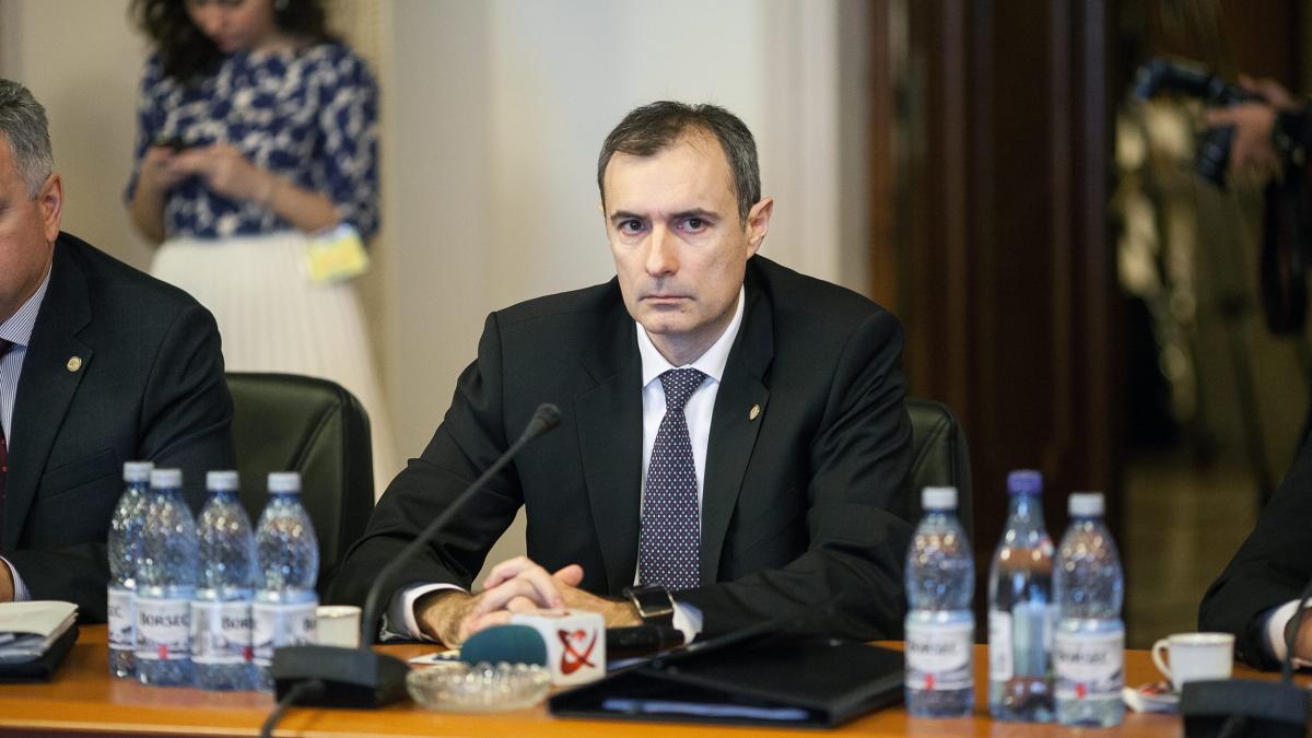 Ei vor controla serviciile sau serviciile îi vor controla pe ei