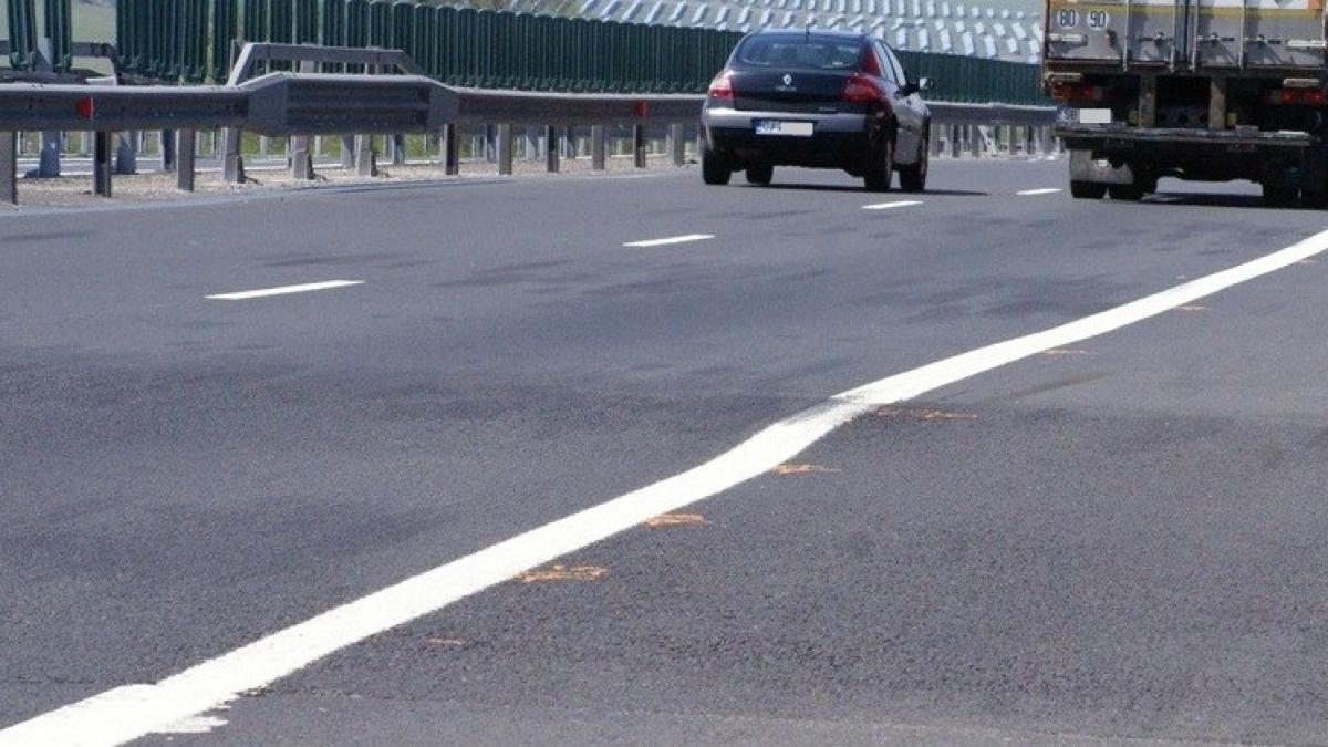 Noi probleme pe Autostrada Orăştie-Sibiu! S-a format o adevărată trambulină