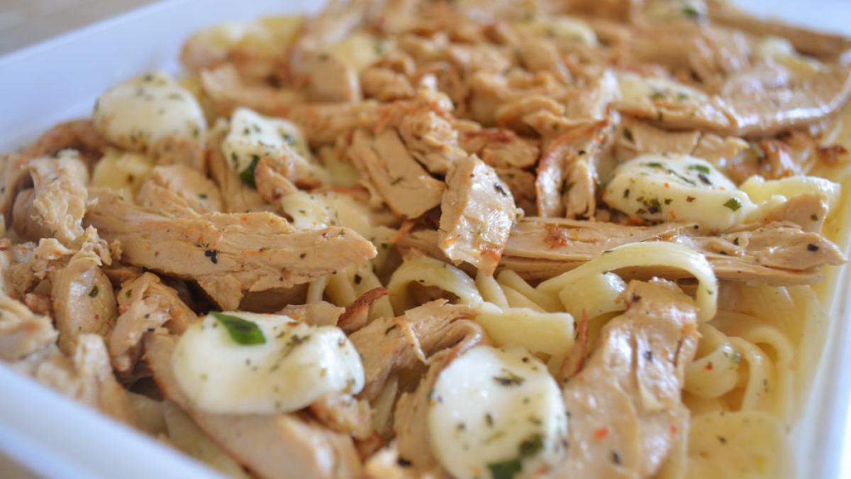 REŢETA ZILEI: Fettuccine Alfredo