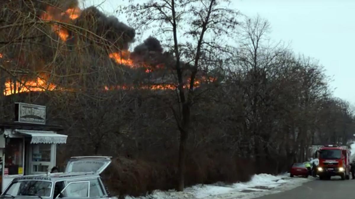 video botosani incendiu de proportii la o fabrica de electropompe si hidranti