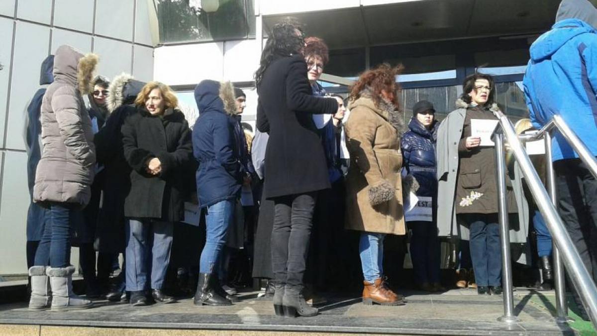 Protest în faţa Judecătoriei Constanţa