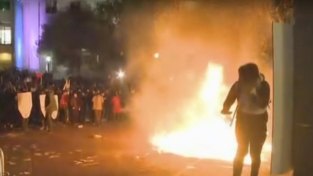 video proteste violente la universitatea berkeley din california