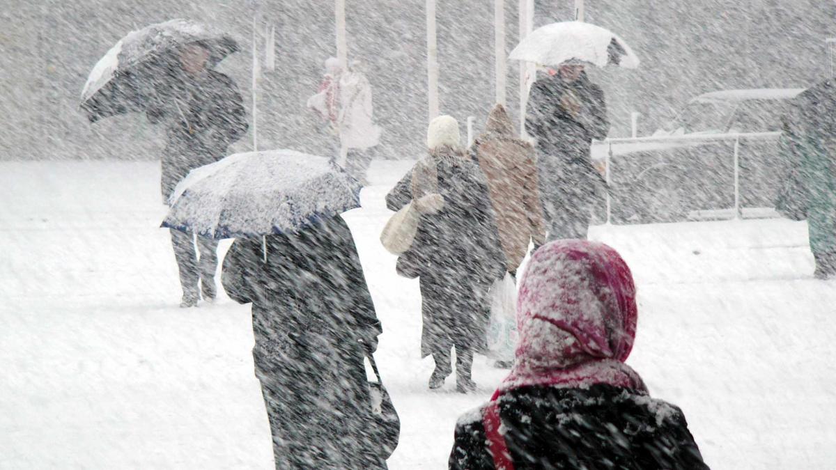 Avertizare METEO extinsă până joi la ora 11:00
