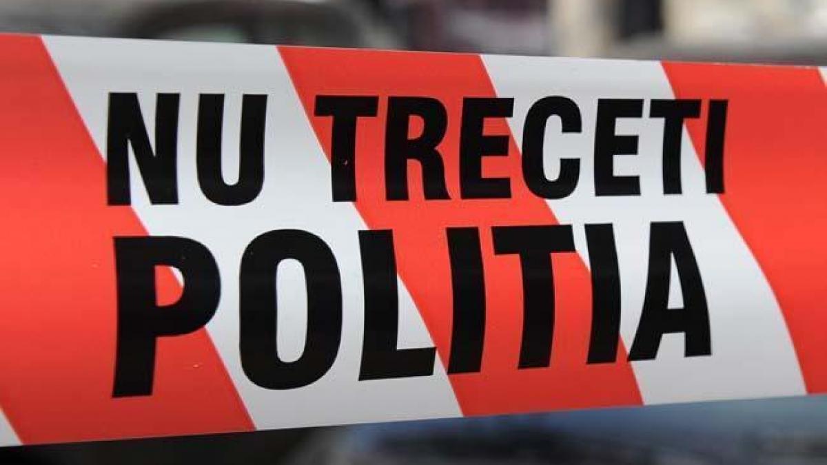 Crimă înfiorătoare în Brăila. Beat fiind, a luat un cuţit şi l-a înfipt în gâtul propriului fiu