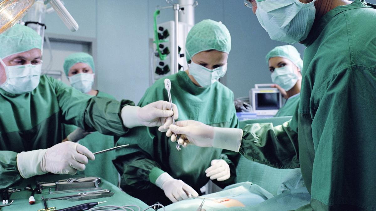 Medicii sunt supăraţi: HG de tăiere a sporurilor