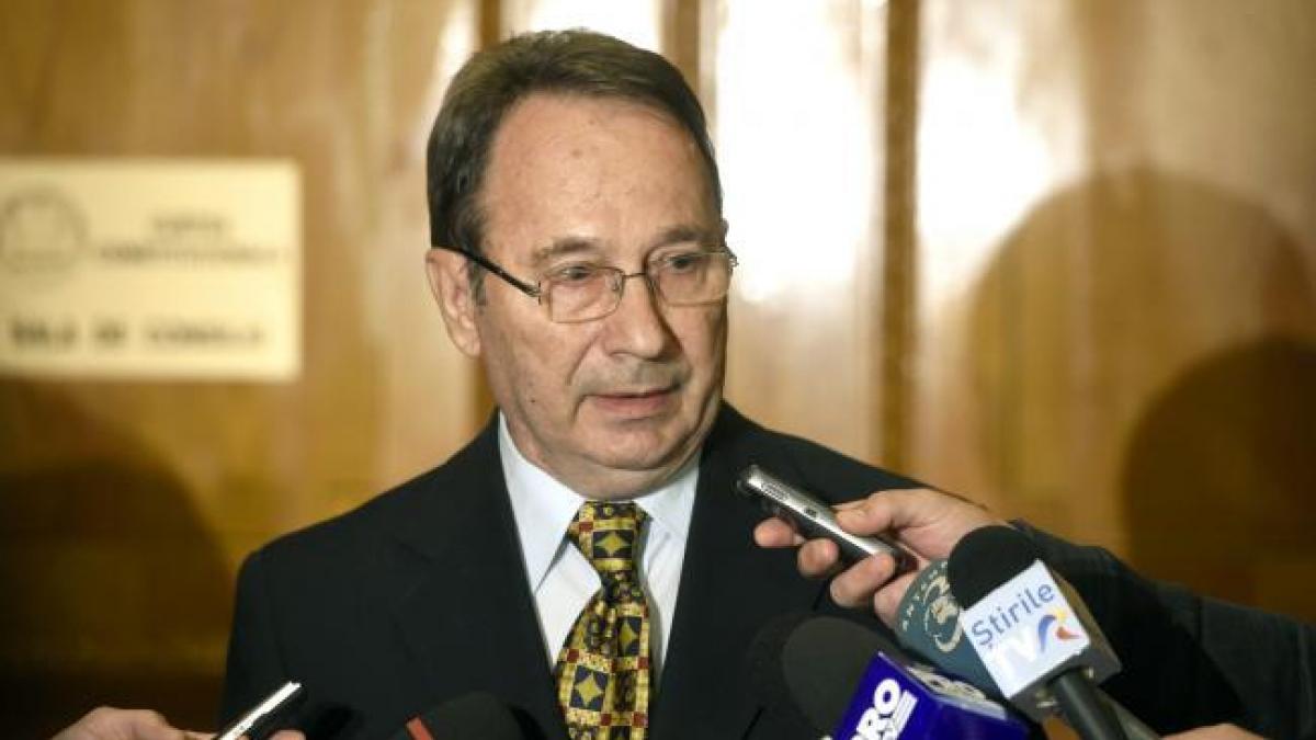 CCR: Caracterul 'în vigoare' al OUG 13 - neîndeplinit; În lipsa unui litigiu, Avocatul Poporului nu are de apărat vreun drept 