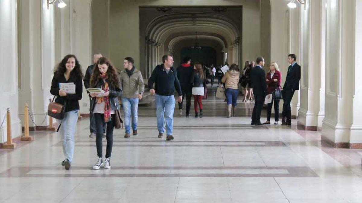 Universitatea Bucureşti schimbă nota de admitere