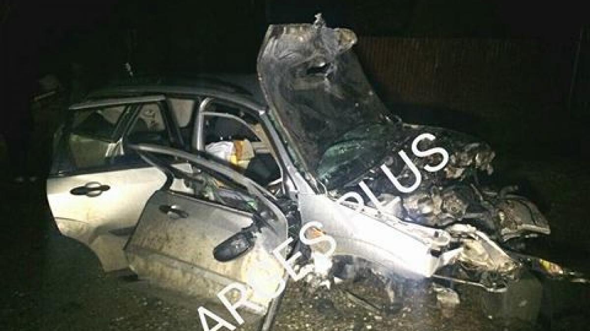 ARGEŞ - Grav accident soldat cu un mort şi doi răniţi grav