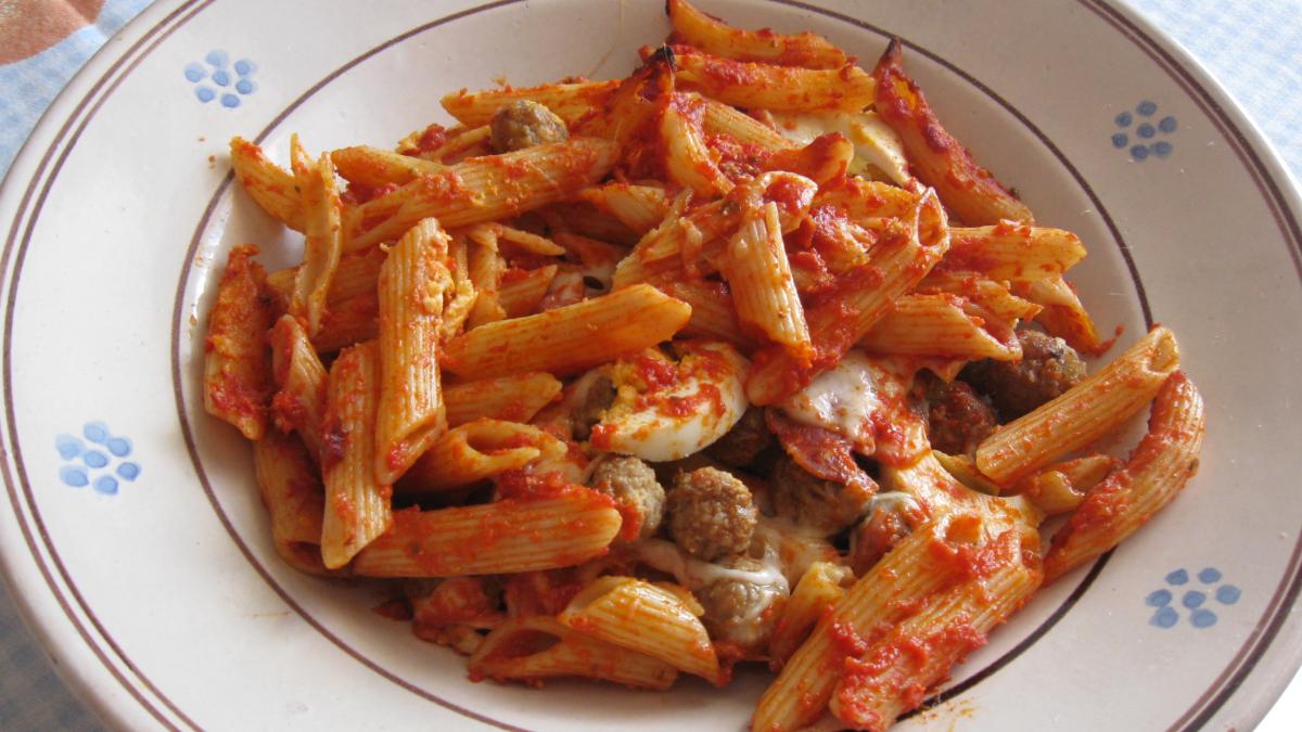 REŢETA ZILEI: Penne a la Norma