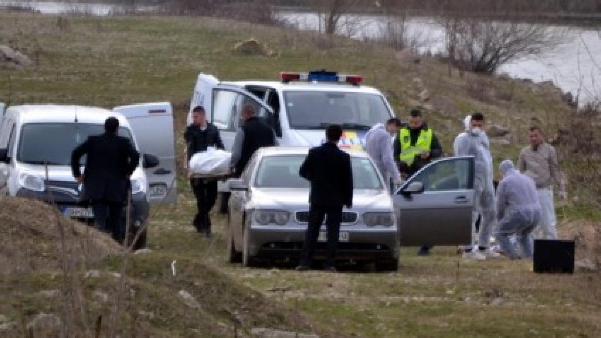 Bihor: Bărbatul împuşcat în umăr a fost operat; atacatorul Adrian Hladii, căutat în continuare