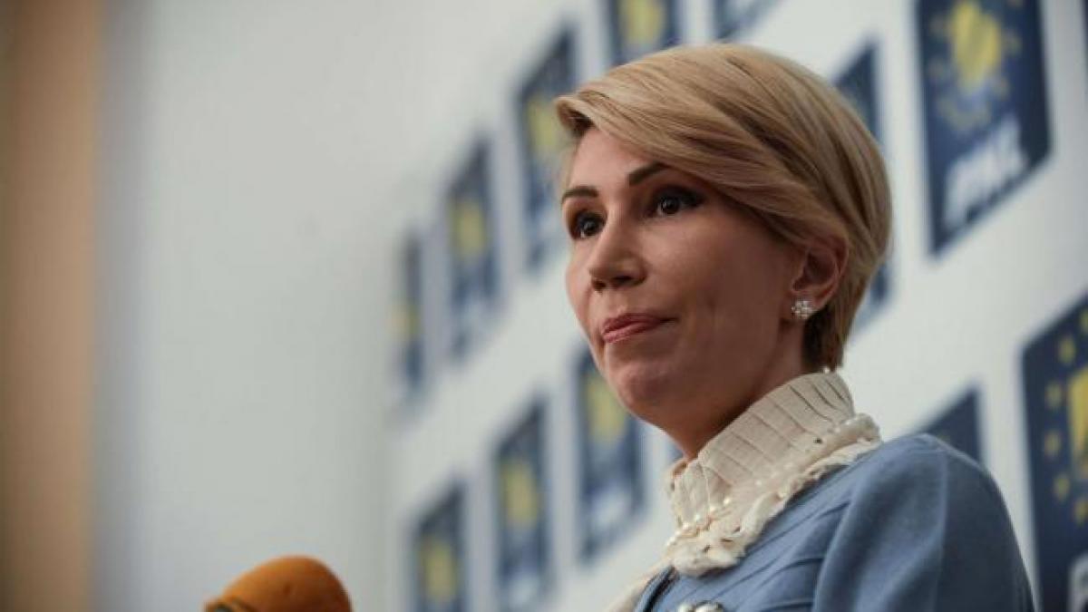 Raluca Turcan, despre reconstrucţia PNL: Niciodată un proiect mare nu va sta într-o singură persoană