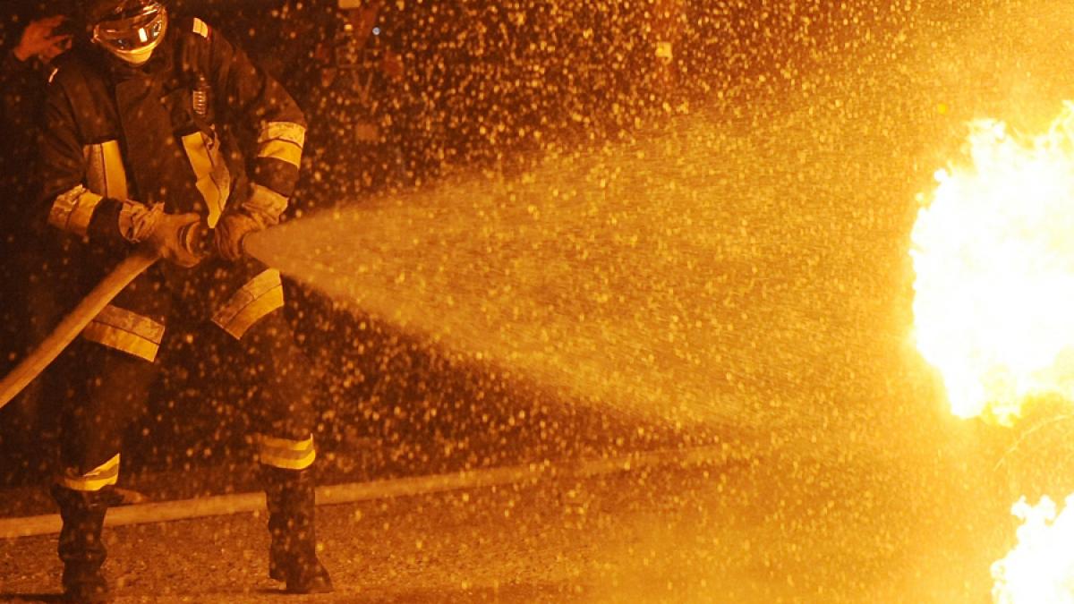 Gest de neînţeles, o femeie din Bihor şi-a incendiat casa după care s-a spânzurat