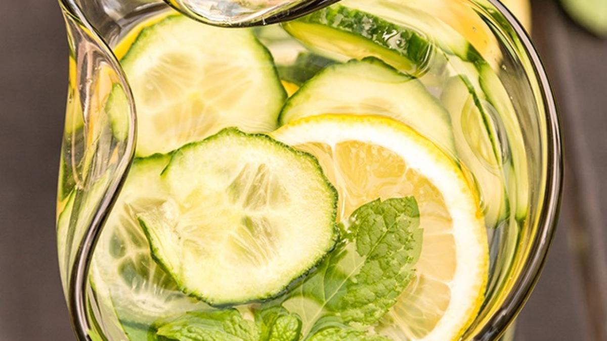 DIETE SĂNĂTOASE. E uluitor cât de puternică este această băutură. Arde caloriile și grăsimile, detoxifică și întinerește organismul